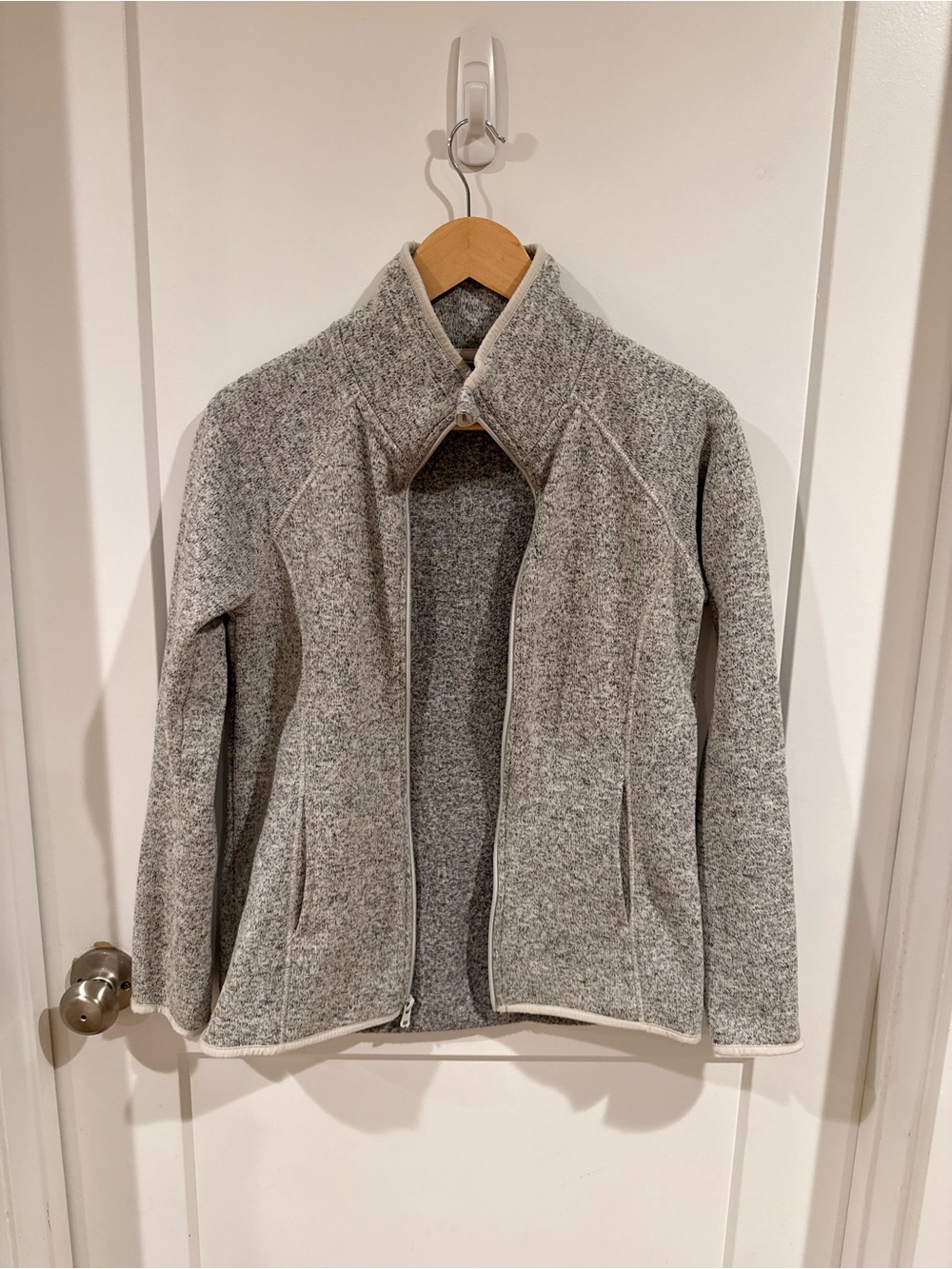 Women's Heather Gray Zip-Front sweater jacket sweatshirt